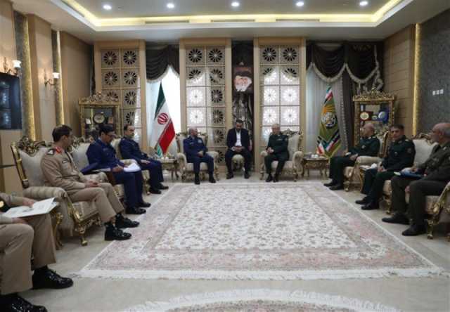 رئيس هيئة الأركان يزو إيران ويلتقي عددًا من المسؤولين لتطوير العلاقات