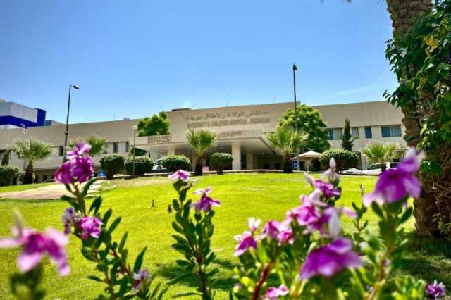 استخراج 'مكسرات' أغلقت مجرى التنفس ينقذ حياة رضيعة في بريدة