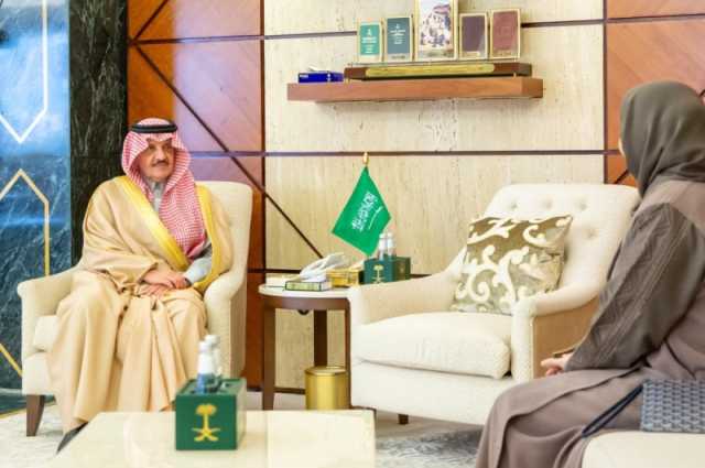 أمير الشرقية يستقبل مدير عام الأحوال المدنية بالمنطقة