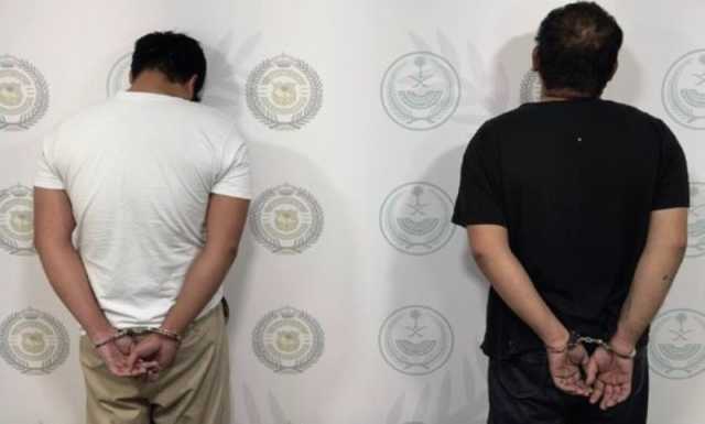 تبوك والباحة.. ضبط 3 مقيمين بتهمة ترويج المخدرات