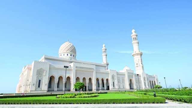 جامع السيدة فاطمة بنت علي .. معلم بارز بمعمار فريد