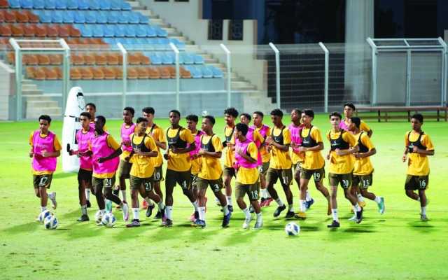القدم يفتتح المشوار مع الإمارات غدا
