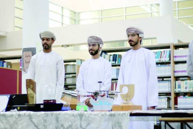معرض بالرستاق يبرز مستجدات عالم الابتكار