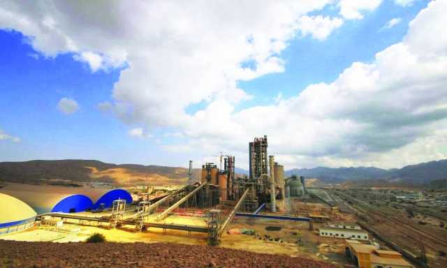 إسمنت عُمان تستثمر في مشروع توسيع وتطوير مصنعها