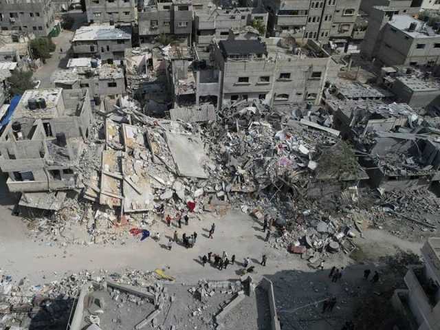 17 شهيدًا بينهم 10 أطفال في قصف للاحتلال الإسرائيلي على غزة ورفح