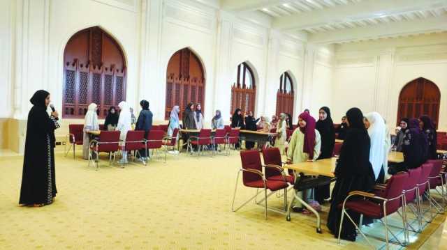 محاضرة حول أهمية القراءة في تنمية الشخصية بنزوى