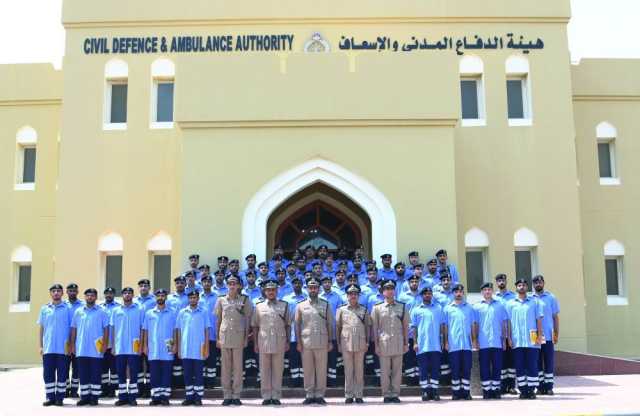 تخريج دفعة جديدة من تقنيي الطوارئ الطبية بـ«الدفاع المدني»