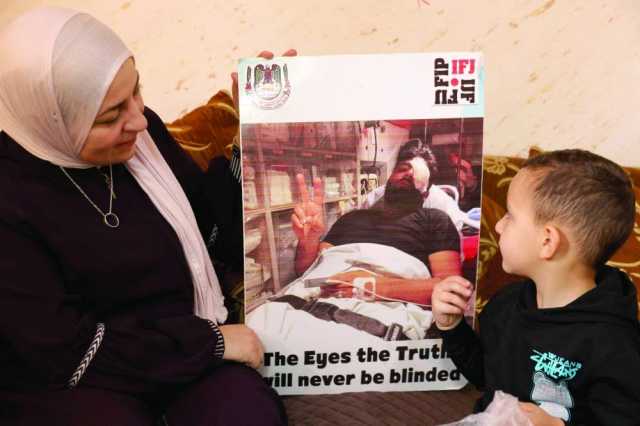 يتعرّضون للقتل والاعتداء والاحتجاز قوات الاحتلال تنكل بالصحفيين الفلسطينيين