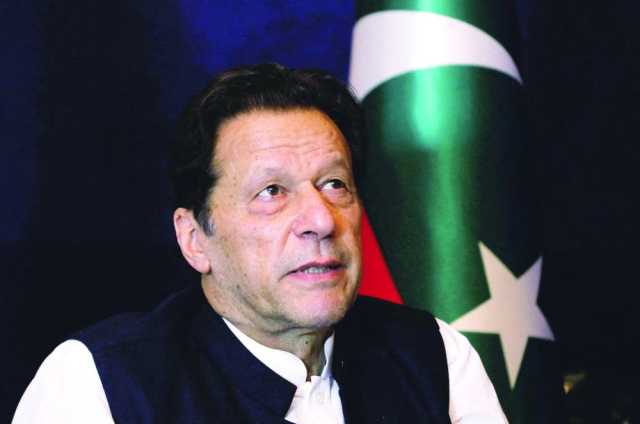 تصعيد قضائي.. الحظر ينتظر حزب عمران خان في باكستان