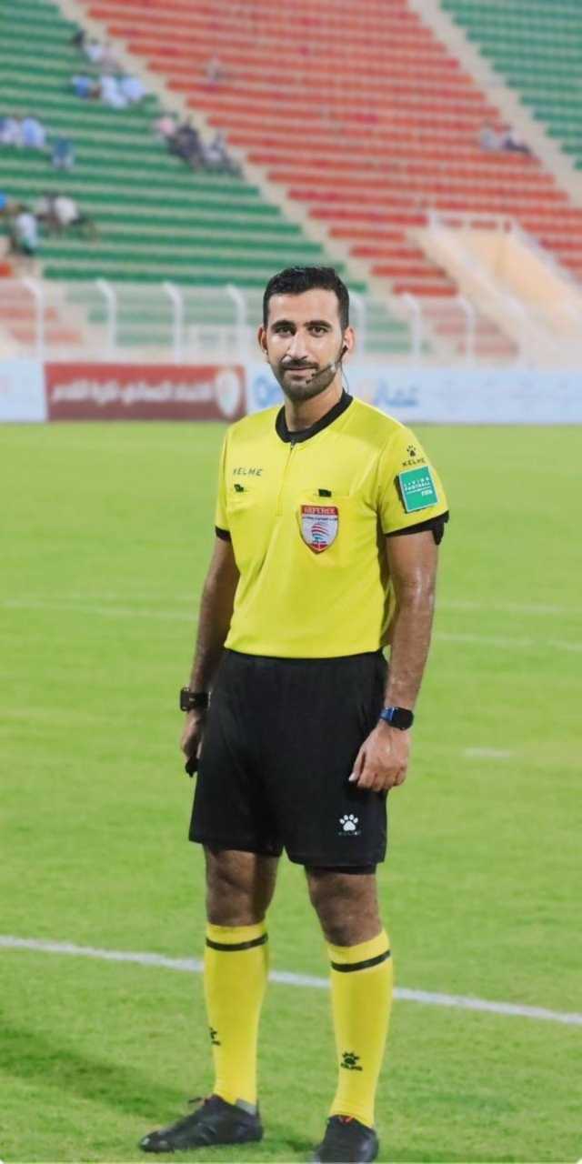 عمر البلوشي: انتقالي للتحكيم جاء بعد إصابتي كلاعب