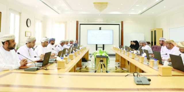 حلقة بالبريمي تستعرض اختصاصات المجالس البلدية