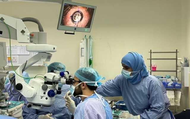 مستشفى النهضة ينجح في إجراء أول عملية لزراعة جزئية للقرنية