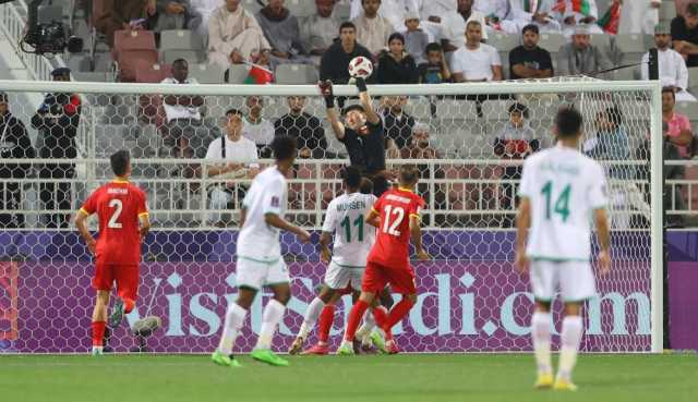 اتحاد الكرة أكد التجديد والمدرب يتفاوض مع رئيس بيرسيبوليس !