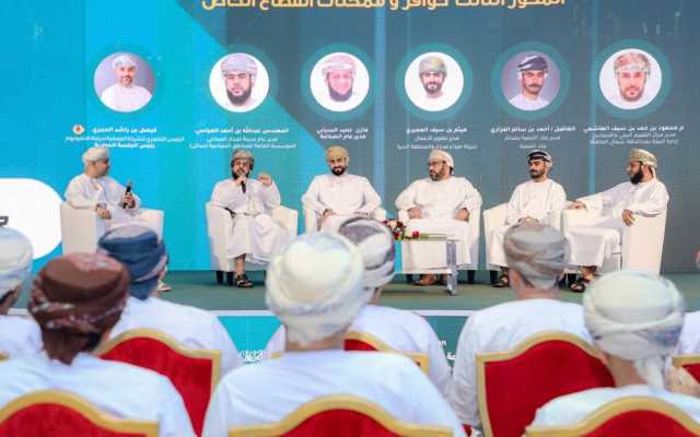 أكثر من 40 مصنعا ومؤسسة حكومية وخاصة تعرض منتجاتها وخدماتها للمستثمرين والمستهلكين