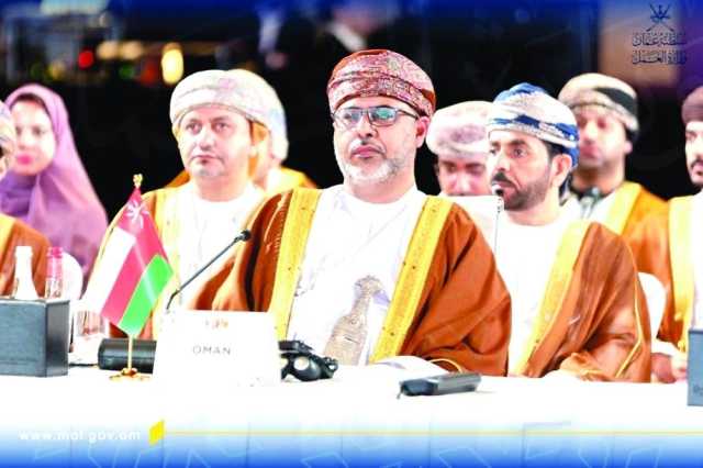 «حوار أبوظبي» يبحث أفضل الممارسات لتطوير العمل التعاقدي