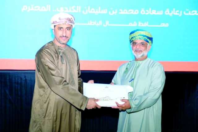 تكريم الداعمين واللجان في مهرجان صحار الثاني