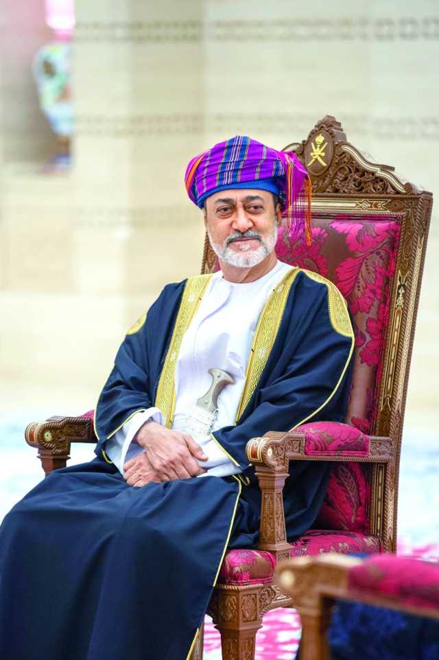 جلالة السلطان يعود إلى أرض الوطن بعد زيارة خاصة للمملكة المتحدة