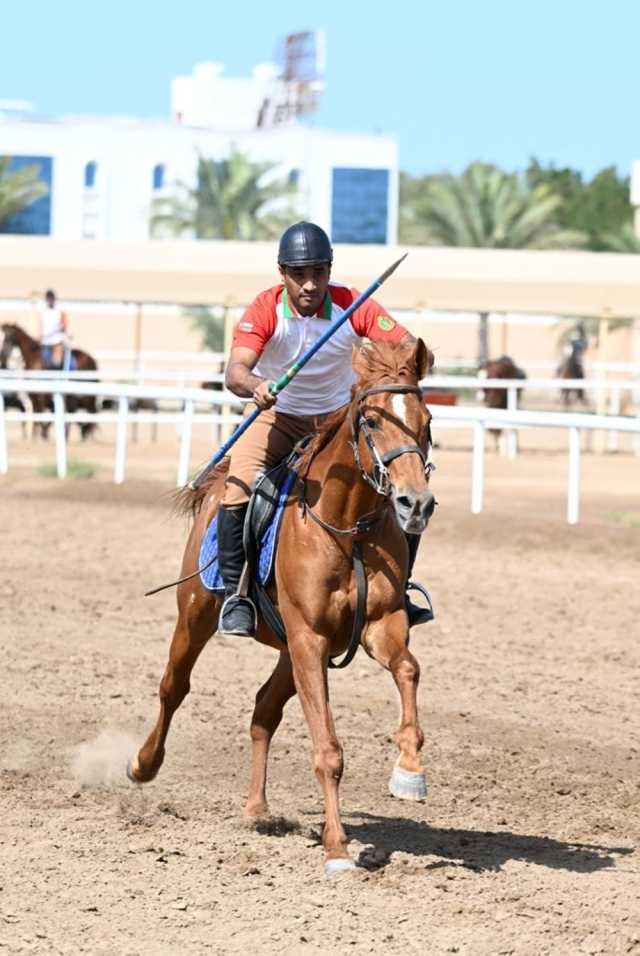 انطلاق مثير لبطولة الجائزة الكبرى لالتقاط الأوتاد بالرحبة
