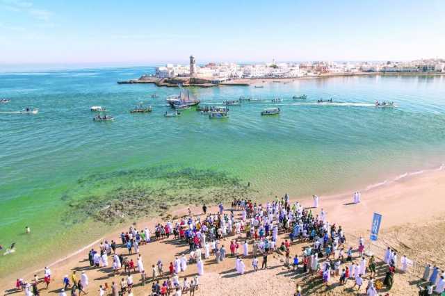 السبت.. سباق القوارب التقليدية بصور