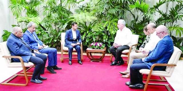 الرئيس الكوبي يستقبل رئيس جهاز الاستثمار العُماني