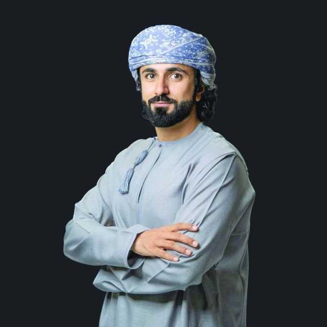 المسرحي ياسر أسلم لـ عُمان: من بعثنا من مرقدنا كان دافعه الأول انتحار زميلتي