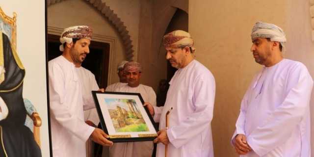 افتتاح معرض فني في حصن جبرين بولاية بهلاء