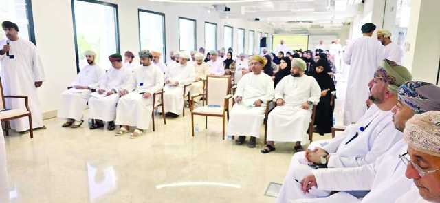 جلسة حوارية حول تعزيز الكفاءة والابتكار بقطاع التعليم العالي