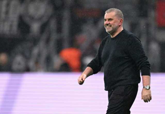 أنجي بوستيكوجلو: على الجماهير أن تتحملني فترة أطول