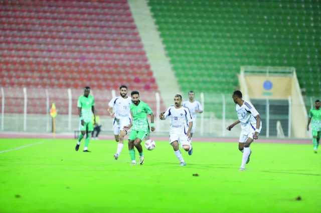 الإثارة تبلغ ذروتها بمؤجلتين تلهبان صراع المنافسة في دوري عمانتل.. غدًا