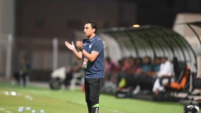 نادي عُمان ينهي تعاقده مع المدرب مهدي لعوامن