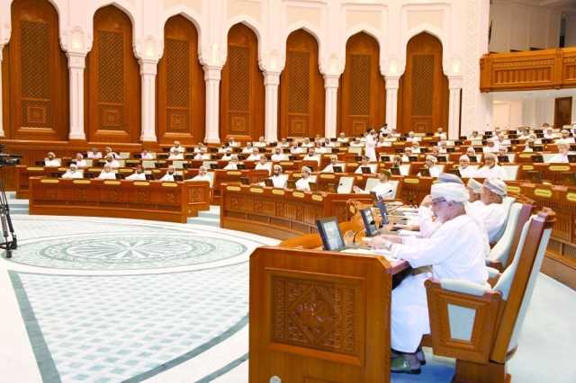 الدولة والشورى يناقشان المواد محل التباين في خمسة مشروعات قوانين
