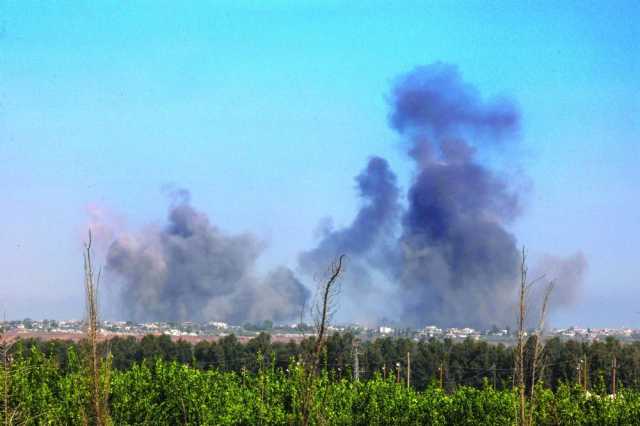 الدفاع المدني: عشرة شهداء في غارات إسرائيلية على قطاع غزة