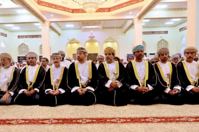 محافظ الوسطى يؤدى صلاة عيد الأضحى في ولاية الجازر