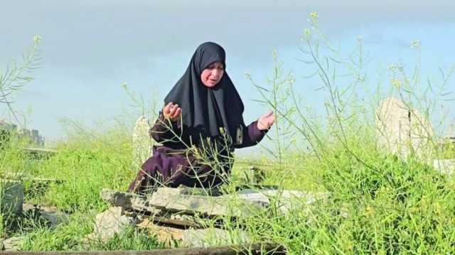 المقابر أولى بالزيارة.. حين يستقبل الغزيون العيد على عتبات الفقد