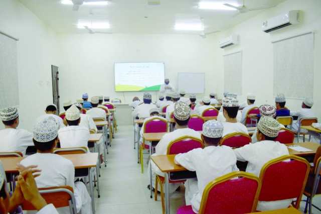 دورة تربوية بالظاهرة عن السيرة النيوية