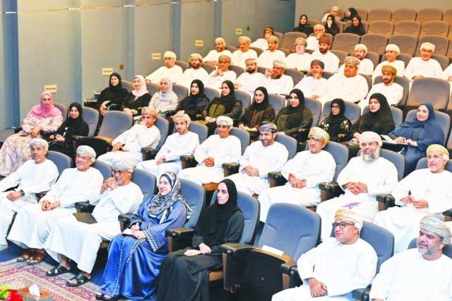 جلسة حوارية حول ربط الخطط القطاعية بـ«رؤية عُمان 2040»