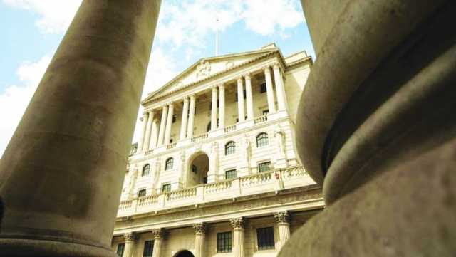 بنك إنجلترا يبقي على أسعار الفائدة دون تغيير