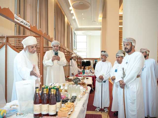 ملتقى سمائل الريادي يستعرض نماذج ملهمة ويطرح أوراقًا داعمة لرواد الأعمال