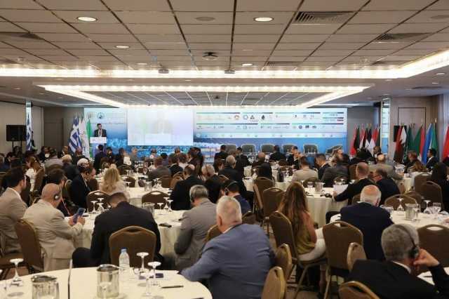 غرفة تجارة وصناعة عُمان تشارك في المؤتمر البحري العربي اليوناني
