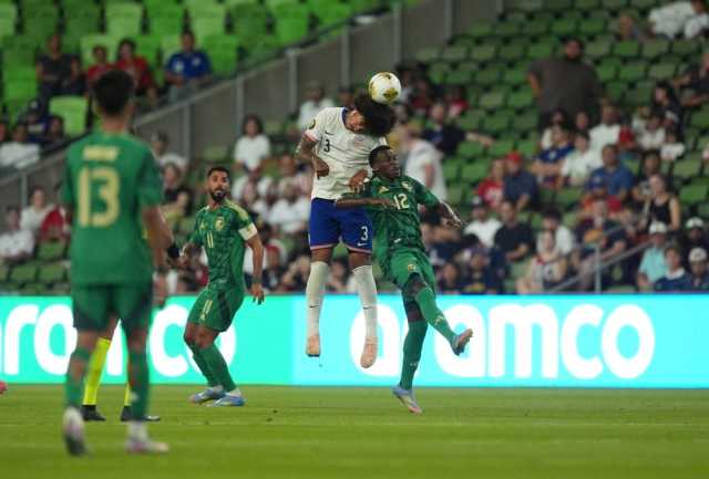 الولايات المتحدة تتأهل لربع نهائي الكأس الذهبية بفوز صعب على السعودية