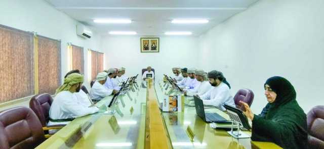 بلدي مسندم يناقش تطوير الخدمات