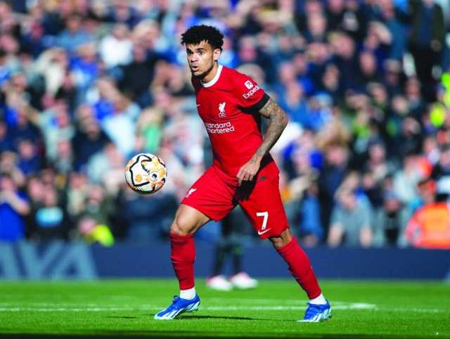 ليفربول يرفض عرضا من بايرن للتخلي عن لويس دياس