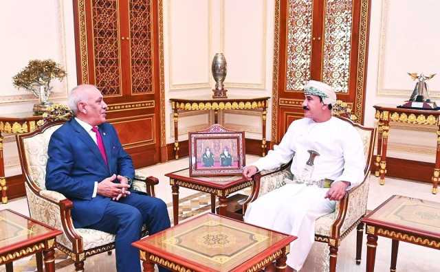 وزير المكتب السلطاني يودع السفير التونسي