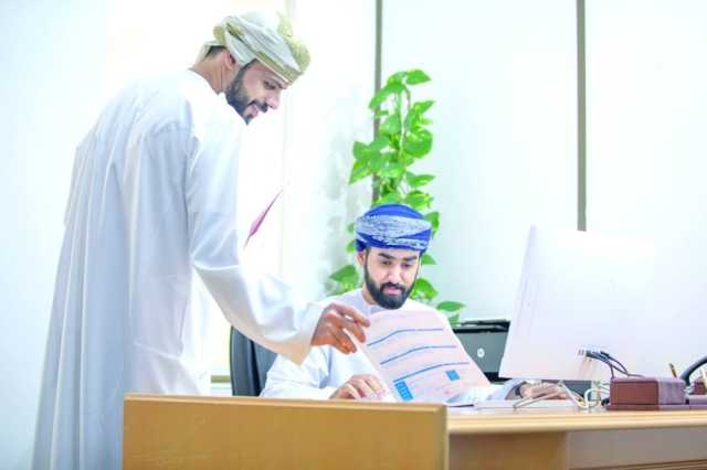 864,6 ألف عدد العمانيين العاملين بنهاية يونيو