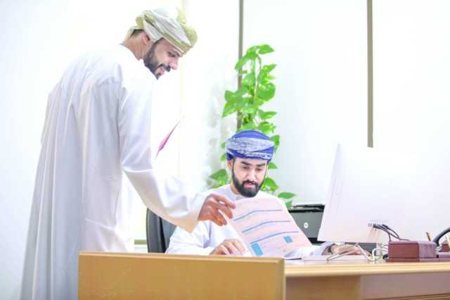 864,6 ألف عدد العمانيين العاملين بنهاية يونيو