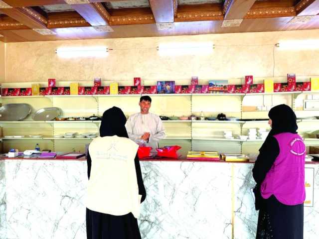 التوعية بتقليل استخدام الأكواب البلاستيكية بصحار