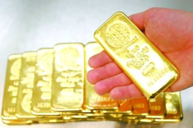 الذهب يلمع مع تبديد تراجع الدولار لأثر الاتفاق التجاري الأمريكي الأوروبي