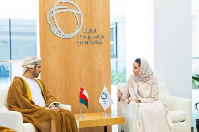 سفير سلطنة عُمان لدى المملكة العربية السعودية يقدم أوراق اعتماده لدى منظمة التعاون الرقمي
