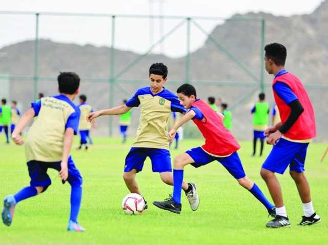 300 مشارك في المركز الصيفي الثالث بنادي نزوى
