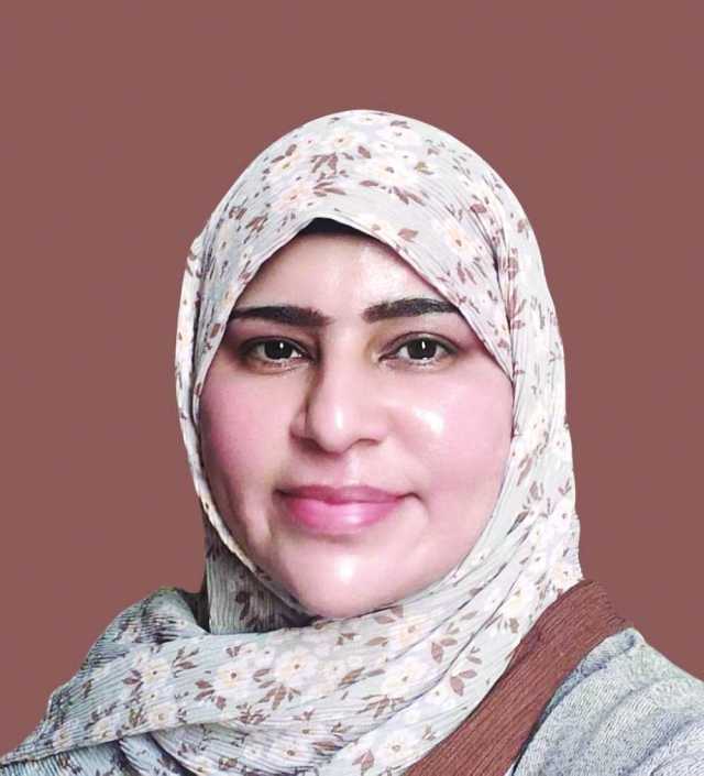 عمانية تفوز بجائزة أفضل أطروحة دكتوراة في التربية